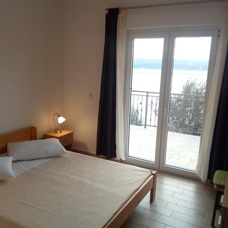 Apartment On The Beach Lokva Rogoznica Exterior photo