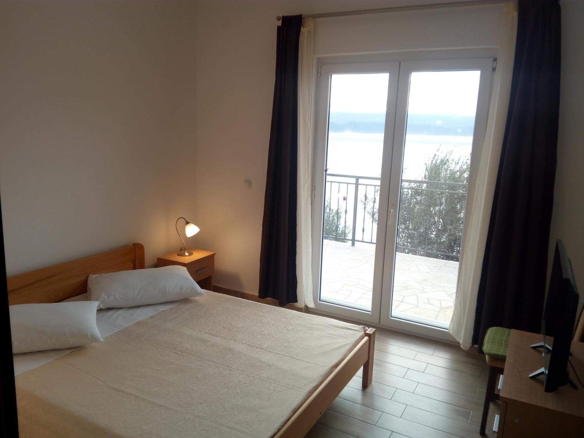Apartment On The Beach Lokva Rogoznica Exterior photo